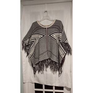 L.A. HEARTS Poncho One Size Geometric Aztec Lagenlook Cozy Fringes Layer